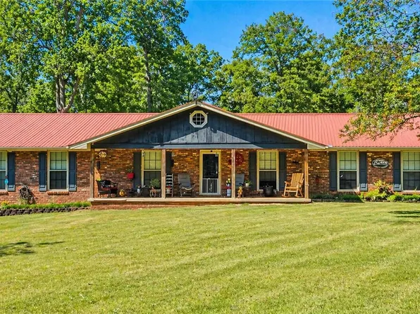 1024 Trail St, Valley, AL 36854