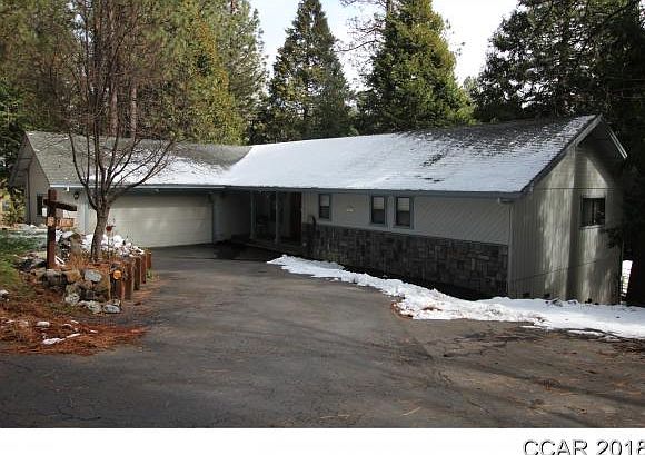 1st image of 2069 Pine Dr