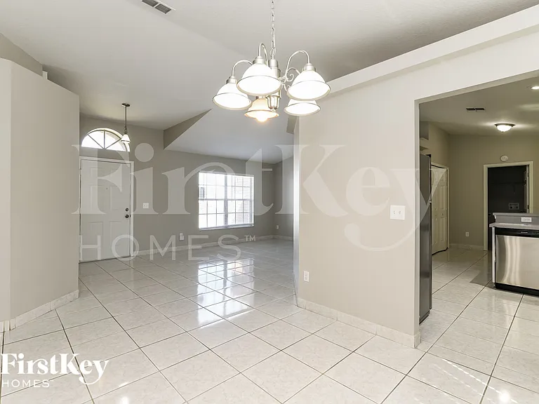 5615 Hamlin Close Rd — Photo 5