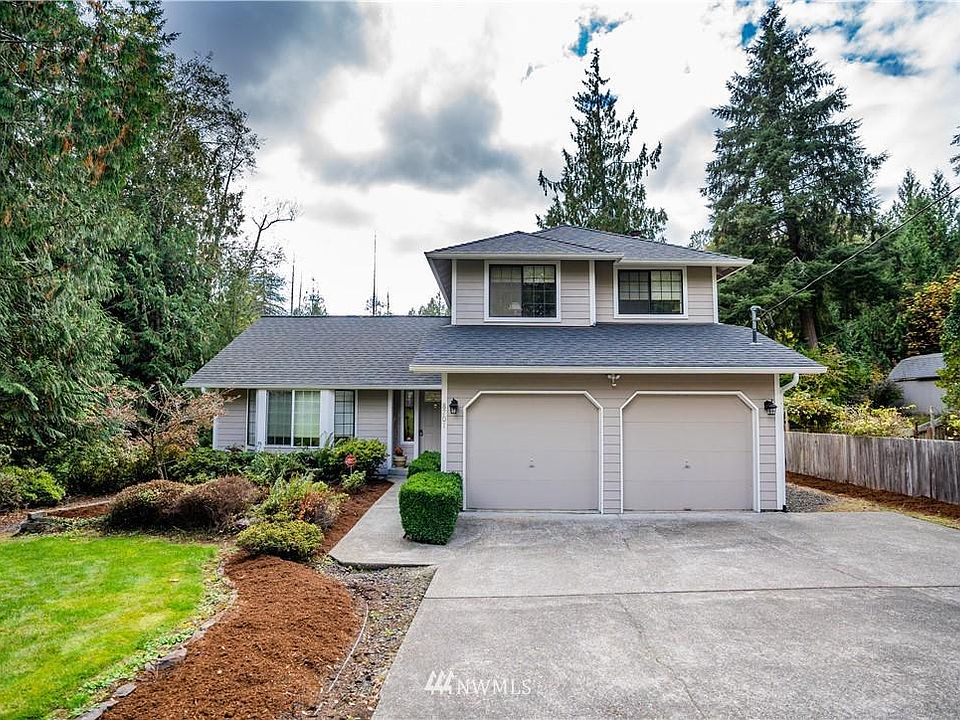 1st image of 8701 Laguna Dr SW