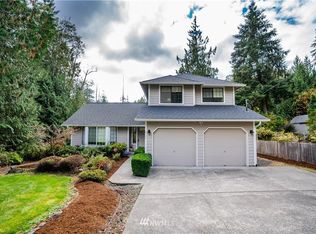 8701 Laguna Dr SW, Olympia, WA 98512