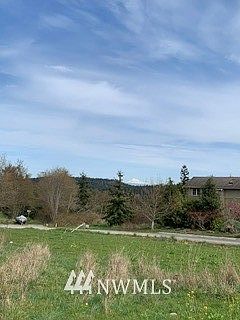 2nd image of 999 30th (Lot 2 Blk20 Hastings) Street