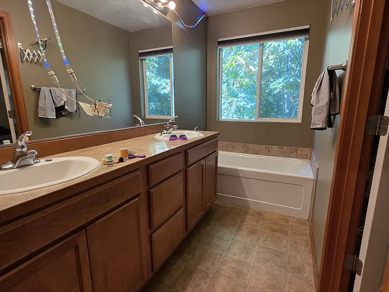 1080 Heron Ridge Ave — Photo 8