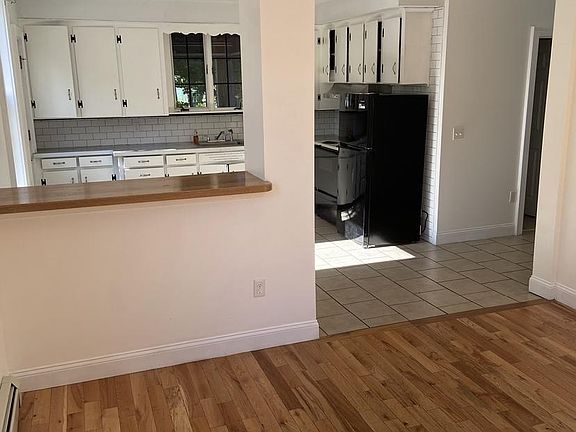 2nd image of 2-91 Norton St #2