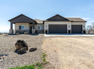 1301 M Rd, Loma, CO 81524