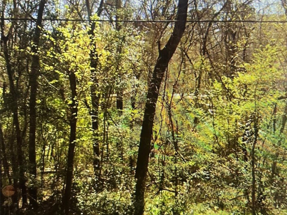 1st image of 7 White Oak Cir