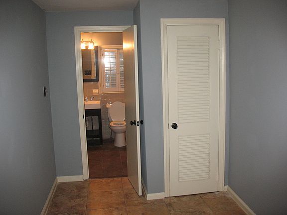 Updated full bath, ceramic flooring, with built in linen clo