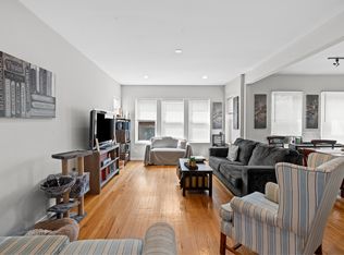 1418 W Arthur Ave #1, Chicago, IL 60626