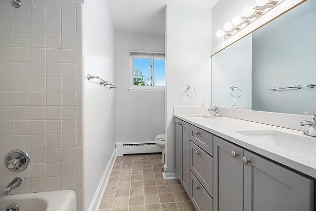 1825 Arbordale St #2 — Photo 14