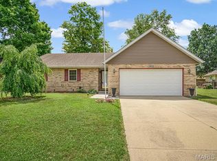 2922 Spruce Hill Ter, Belleville, IL 62221