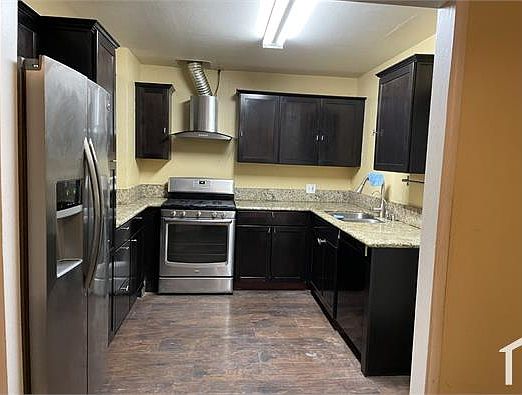 5th image of 3019 E Plaza Blvd E