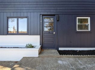 214 Lake Dr, Glocester, RI 02814