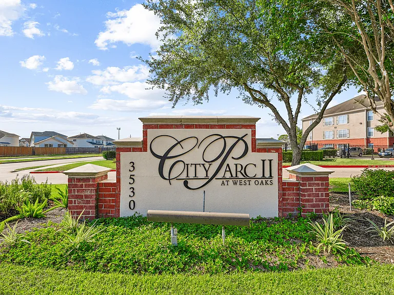 City Parc II at West Oaks Apartments — Photo 10
