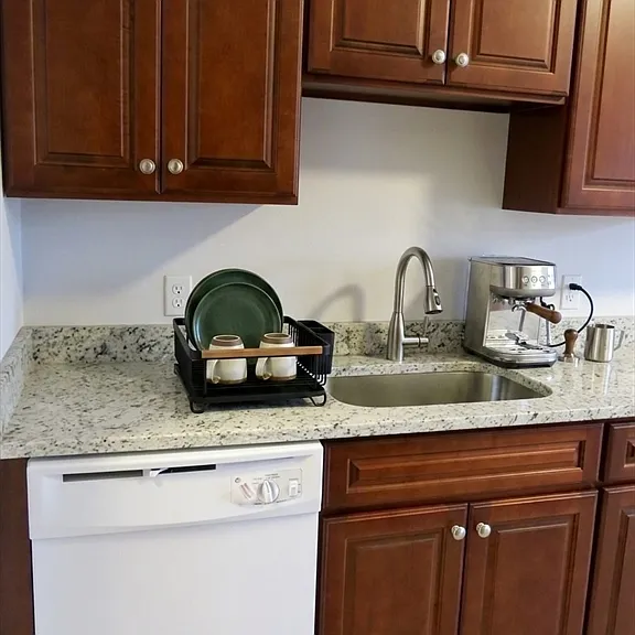 218 Whitman Ave #2 — Photo 5