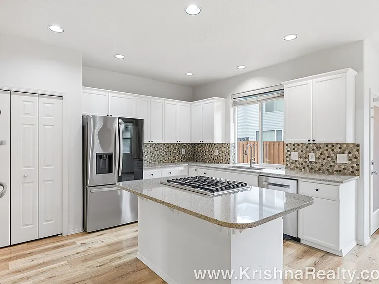 5906 NE Skipton St — Photo 7