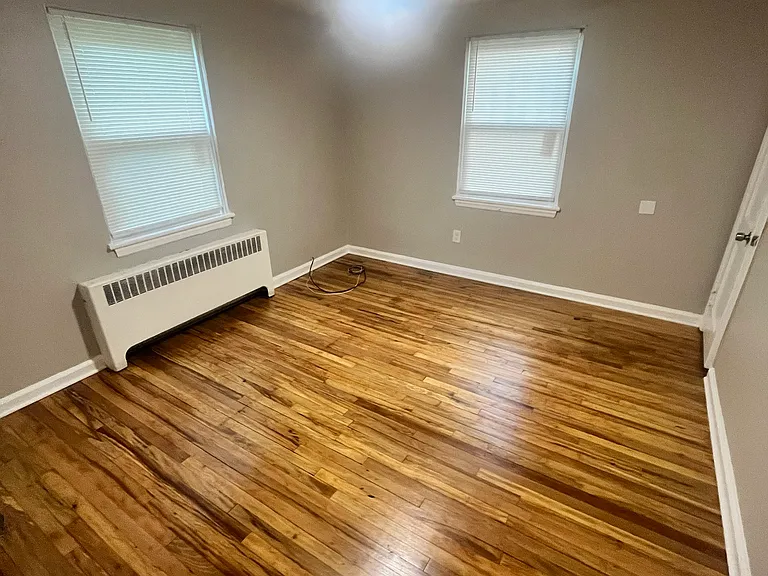 209 Gray St #B — Photo 9