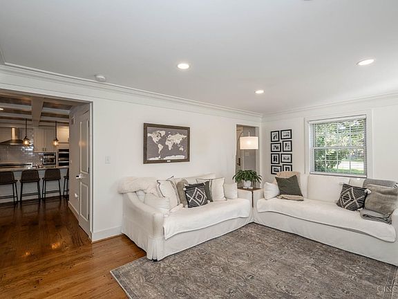 3rd image of 7685 Kennedy Ln