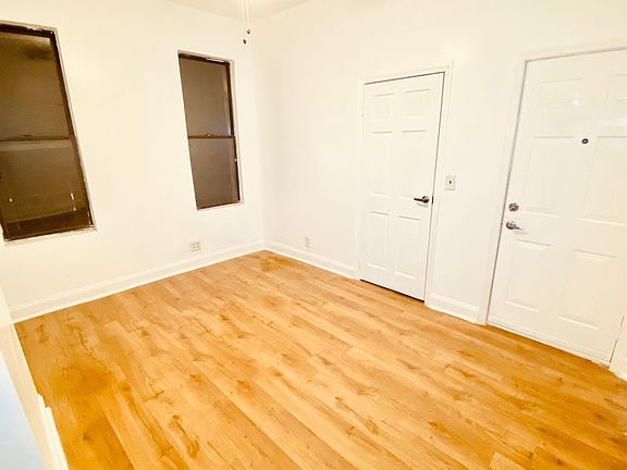 5th image of 20 Marconi Pl #3