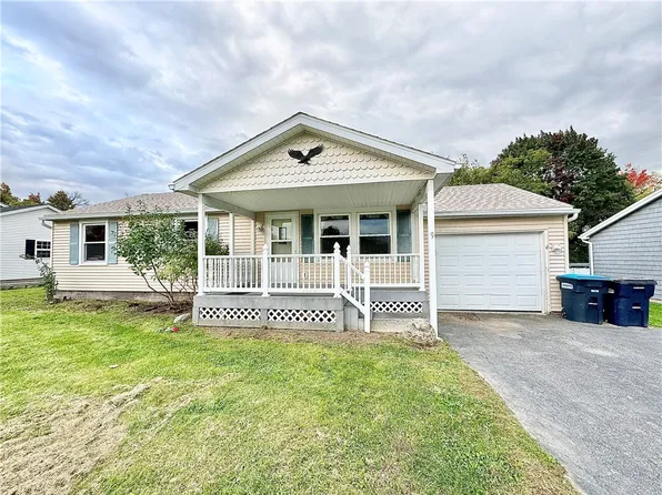 9 Kennedy Ave, Penn Yan, NY 14527