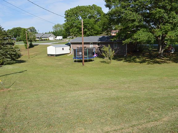 4th image of 208 Wilson Rd