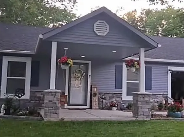 303 S Jackson St, Spring Hill, KS 66083