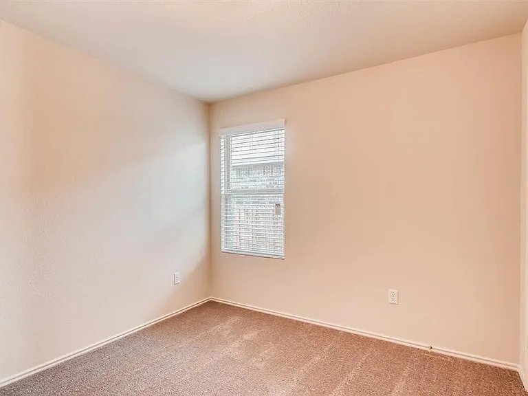 121 Andesite Trl — Photo 9