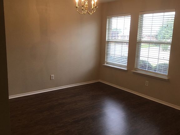 3rd image of 1516 Merryvale Ct