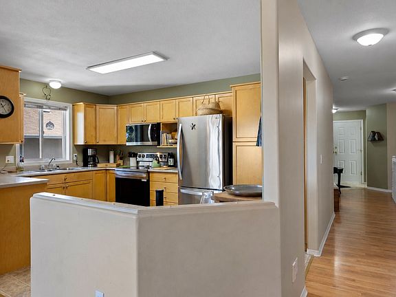 2nd image of 481 Monarch Ct #15