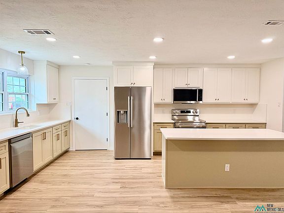 4th image of 3636 Linkwood Ln