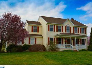 35 Two Penny Run W, Pilesgrove, NJ 08098