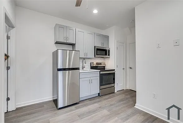 1 bed, $1,100 — Photo 2