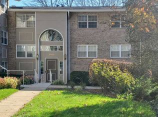1904 Wilson Ln APT 102, Mclean, VA 22102