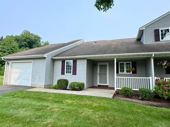 77 Dibble Hollow Lane #77, Windsor Locks, CT 06096