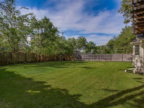 4th image of 6622 Stichter Ave