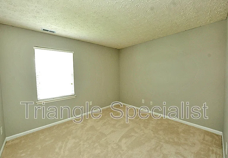 1909 Raj Dr — Photo 12