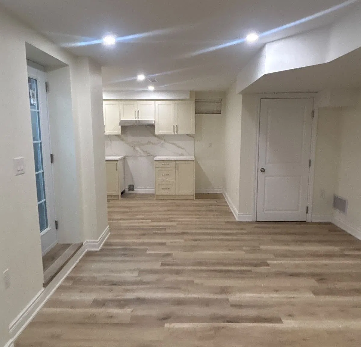 2 bed, $2,000 — Photo 3