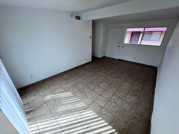 3rd image of 1710 S Jefferson Ave APT 2
