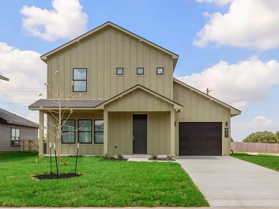 3013 Alpha Wolf Ct