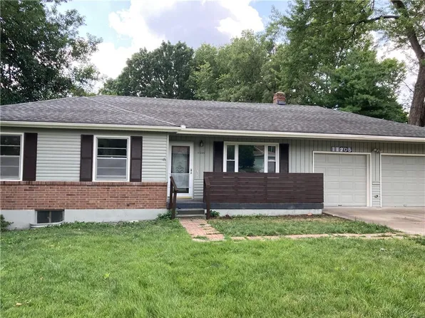 11205 E 48th St, Kansas City, MO 64133