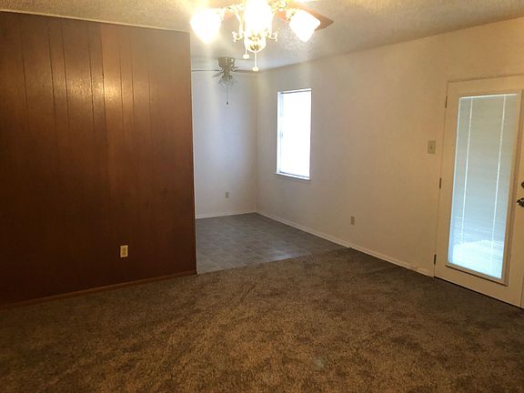 4th image of 1601 Southmoor Dr