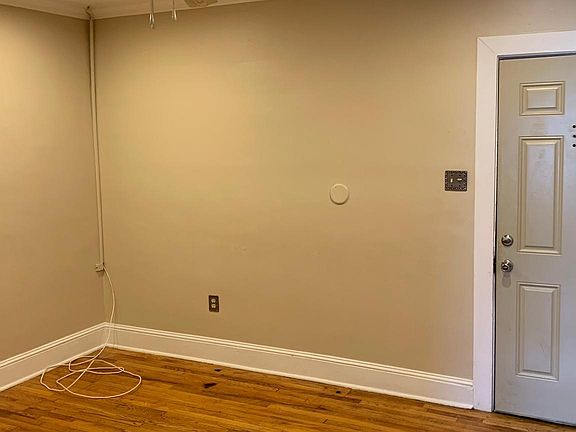 5th image of 106 N Main St #4