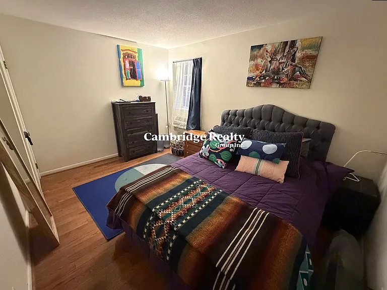 804 Centre St — Photo 8