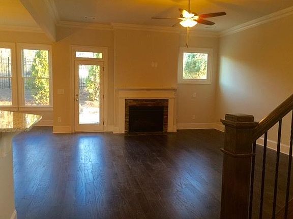 5th image of 3410 Bryerstone Cir SE