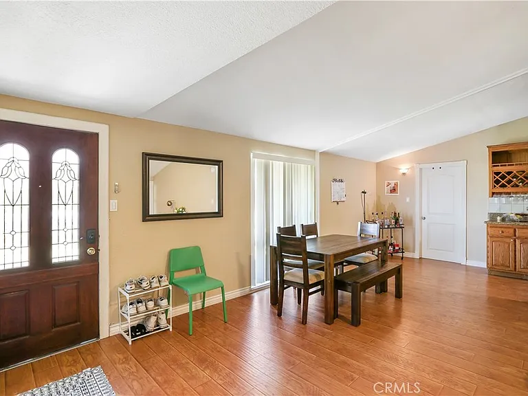 526 N Emerald Dr — Photo 28