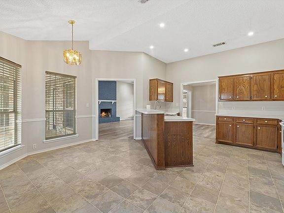 4th image of 1613 Bozman Rd