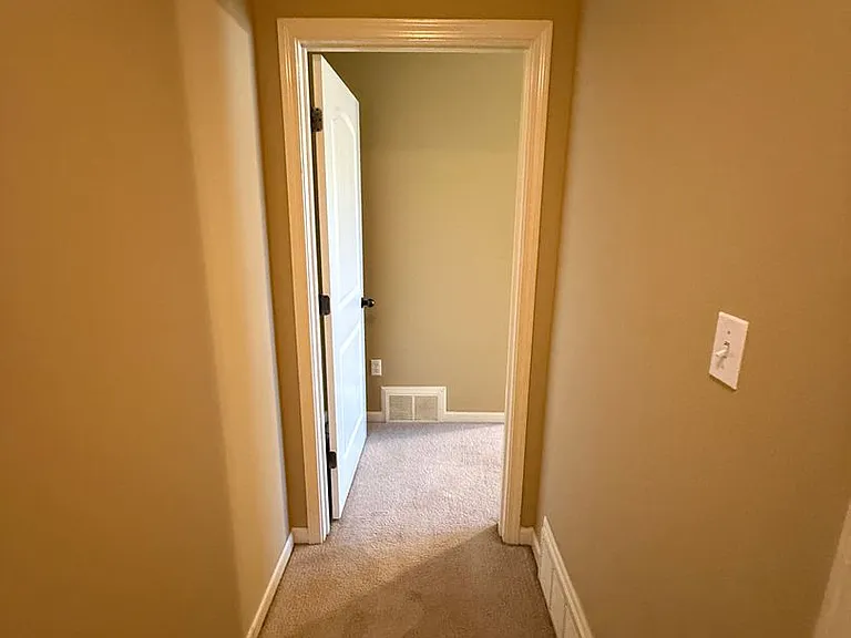 7904 Pips Ridge Ln — Photo 26