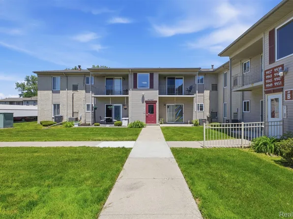 9921 Allen Pointe Dr #4, Allen Park, MI 48101