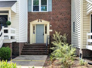 107 Sully Ct, Chapel Hill, NC 27514