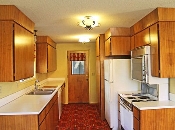 5th image of 705 E Chestnut St