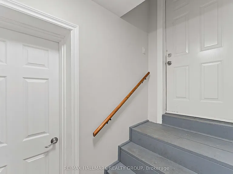 6876 Notre Dame St #B — Photo 4